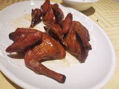 招牌烤乳鸽-石岐佬中山菜馆(张溪店)