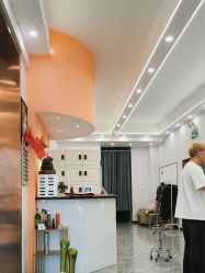 -V8潮牌·接发烫染连锁