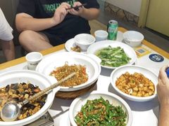 -饭橘汉江码头·乡野土菜馆(静安路店)