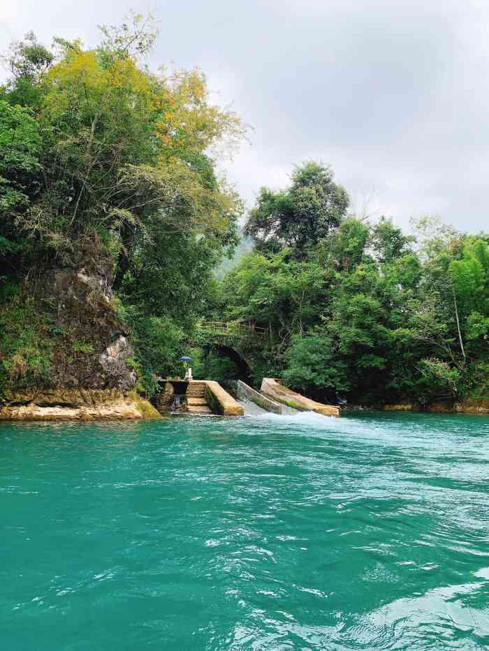 卧龙谷漂流-"小七孔最远的一个景点,就是卧龙谷啦,下了.