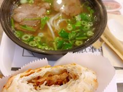 -荀记肉夹馍(三八家乐福店)