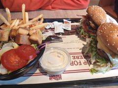 -The Habit Burger Grill 哈比特汉堡(复兴soho店)