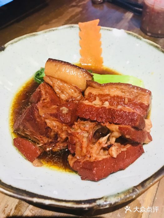 食八档·台州小网海鲜(莲花国际广场店)一品东坡肉图片