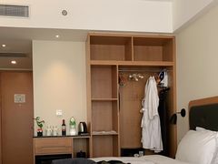 -上海虹桥君丽假日酒店(娄山关路地铁站店)