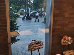 靠窗位-麦当劳(垡头西路店)