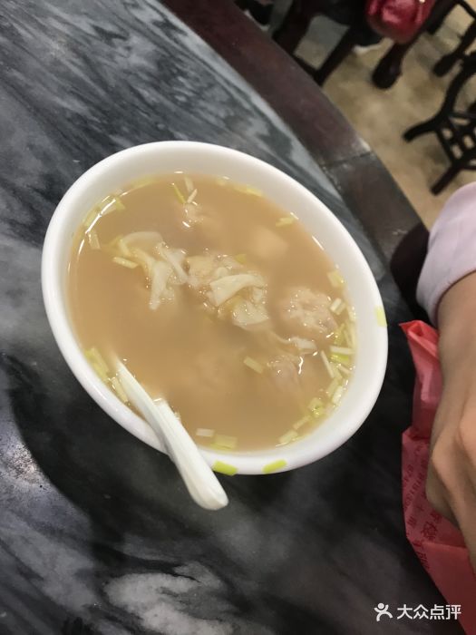 欧成记鲜虾云吞面