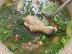 龙井茶香土鸡煲-随意茶庄·地道杭帮农家菜(梅家坞店)