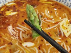 -桥香园过桥米线(国贸店)
