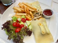 鸡肉蘑菇可丽饼卷-MADO冰淇淋咖啡馆(淘金店)