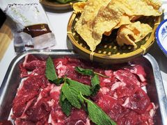 -王奋斗贵州酸汤牛肉火锅