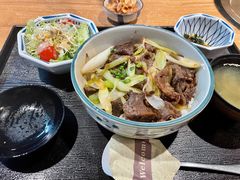 牛筋饭-炼火烤肉店