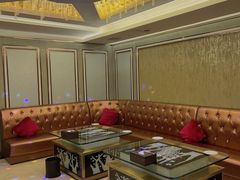-鸿泰洋美食水会(东门中店)