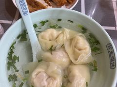 特色荠菜肉馄饨-潘国仙耳光馄饨(黄家阙路店)