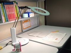 -moll学习桌椅(上海久光百货店)