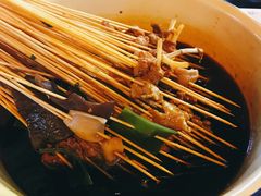 -拈签一笑黄牛肉辣卤串串