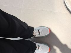 -SKECHERS 斯凯奇(上海国际时尚中心店)