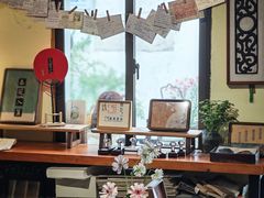 -邊城書店