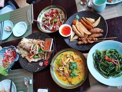 -深圳隐秀山居酒店