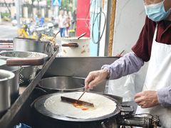 -正宗杂粮煎饼香软鸡蛋饼