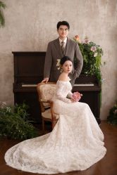 -雪中彩影婚纱摄影·微光艺术中心