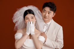 -蒙太奇婚纱摄影(万达店)