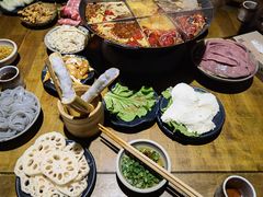 -白乐天毛肚火锅馆(南滨路店)