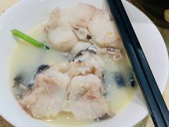 -陈大锅·岳阳鱼馆·地道岳阳菜(美食街店)