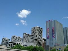 android_upload_pic-唐山抗震纪念碑广场
