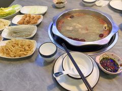-光头药膳鸡(莱茵小镇店)