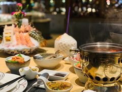 -雍和会海鲜姿造自助(湖东路店)