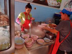 -榮泰米粉湯(Left Shop)