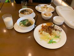 -杭州西湖湖滨银泰亚朵酒店