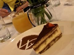 -WOLFGANG PUCK KITCHEN & BAR(迪士尼小镇店)