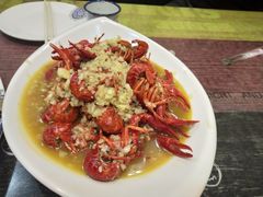 -扒虾小妹儿麻辣海鲜(宏图街店)