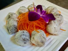 黑松露墨鱼丸-金海阁海鲜火锅