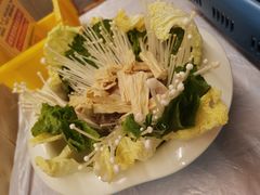 -霄汉牛三鲜湖北砂锅菜(万松园2店)