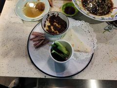 -巧克力渔家.小船海鲜胶东菜(万平口店)