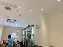 -小杨生煎(金山百联购物中心3楼店)