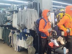 -迪卡侬(大英山店)