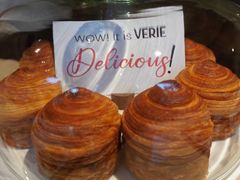 -VERIE BAKEHOUSE