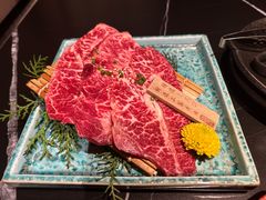 -山川小町·极番烧肉(新地假日广场店)