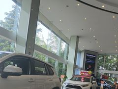 -上海和裕一汽丰田4S店(七宝店)