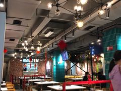 大堂-钢管厂五区小郡肝串串香火锅(人民广场店)