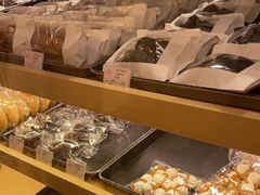 零售区-OUR Bakery(SKP-S店)