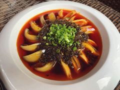 -铜锣湾·有麝自然香(渝北财富中心店)