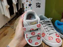 -ABC MART(心斎橋店)