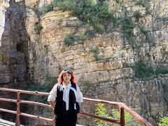 -大平台龙居瀑布旅游区