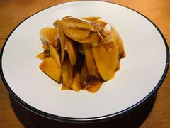酱萝卜-胖哥俩肉蟹煲(湖滨银泰in77店)