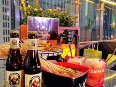 -何师烧烤Pro ·江湖川菜·小龙虾·精酿啤酒(太古里旗舰店)