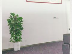 -长沙中升聚星奔驰4S店(望城店)